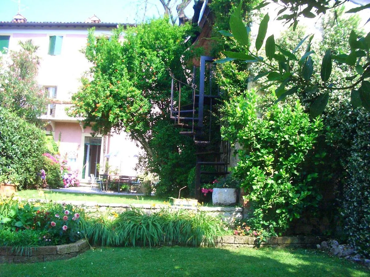 B&B La Piccionaia Verona Bed & Breakfast